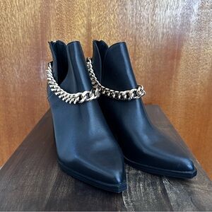 Steve Madden cedar chain bootie